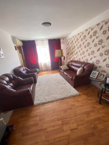 apartament-3-camere-zona-bulevardul-george-enescu-70-mp-utili350-euro