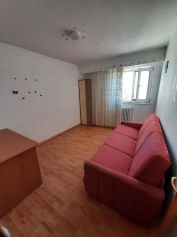 apartament-4-camerezona-centrala-decomandat-suprafata-85-mp-pret-320-euro-3
