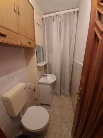 apartament-4-camerezona-centrala-decomandat-suprafata-85-mp-pret-320-euro-7