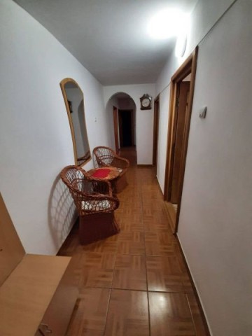 apartament-4-camerezona-centrala-decomandat-suprafata-85-mp-pret-320-euro-9