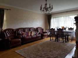 casa-p1teren-700-mpzona-calea-nationala-pret-800-euro