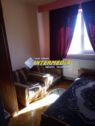 apartament-2-camere-de-vanzare-in-cetate-bloc-de-caramida-11