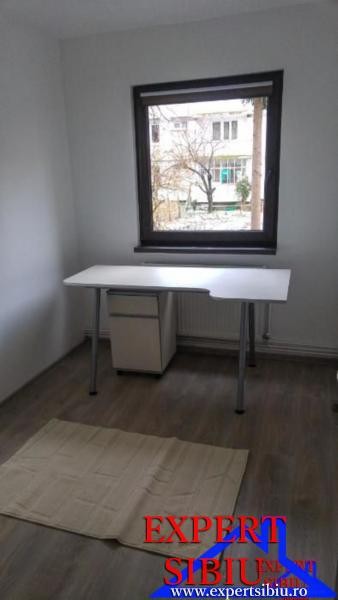 inchiriez-apartament-3-camererecent-renovatzona-mihai-viteazul-3