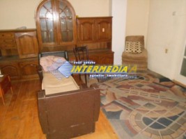 casa-de-inchiriat-cu-5-camere-in-alba-iulia-mobilata-si-utilata-in-centru-2