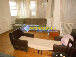 casa-de-inchiriat-cu-5-camere-in-alba-iulia-mobilata-si-utilata-in-centru-3