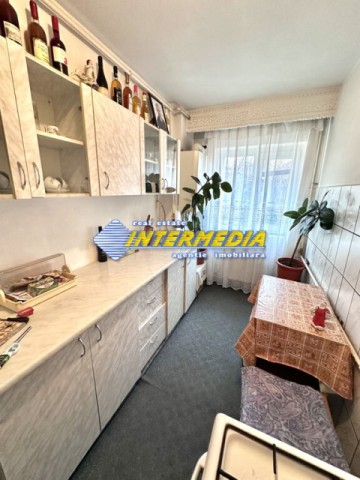 garsoniera-decomandata-de-vanzare-finisata-complet