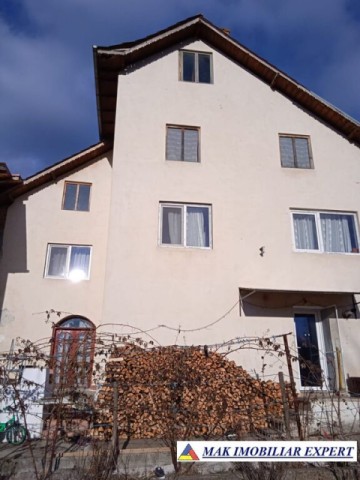 vila-6-camere-cu-teren-600-mp-de-vanzare-in-grui-campulung-muscel-arges-2