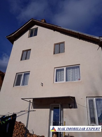 vila-6-camere-cu-teren-600-mp-de-vanzare-in-grui-campulung-muscel-arges-1