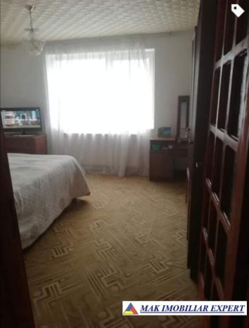 vila-6-camere-cu-teren-600-mp-de-vanzare-in-grui-campulung-muscel-arges-8