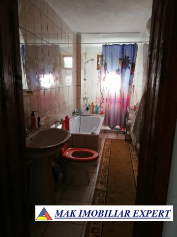 vila-6-camere-cu-teren-600-mp-de-vanzare-in-grui-campulung-muscel-arges-15
