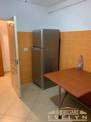 apartament-2-camere-la-parter-zona-capat-1-2
