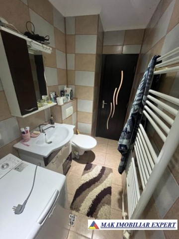ocupat-ian-2026-de-inchiriat-apartament-2-camere-confort-2-situat-la-etajul-4-in-cartierul-visoi-campulung-muscel-arges-12