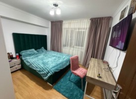 de-vanzare-apartament-cu-4-camere-decomandat-zona-piata-mare-1