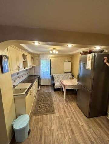 de-vanzare-apartament-cu-2-camere-semidecomandat-zona-stadion-5