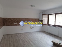 de-inchiriat-duplex-de-80-mp-cu-3-camere-si-doua-bai-living-si-curte-mobilata
