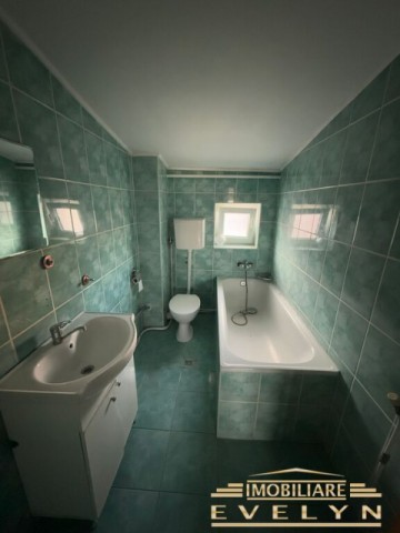 apartament-2-camere-la-mansarda-zona-piata-mare-ion-pilat-pret-40000-euro-5