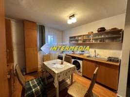 vanzare-apartament-2-camere-51mp-cu-balcon-6mp-inchis-in-termopane-cetate-piata-mobilat-complet-3