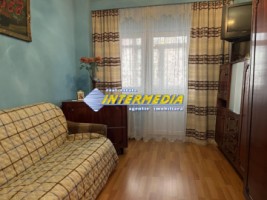 apartament-3-camere-decomandat-de-vanzare-in-alba-iulia-cartier-ampoi-2-4