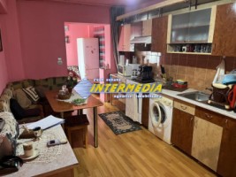 apartament-3-camere-decomandat-de-vanzare-in-alba-iulia-cartier-ampoi-2-7