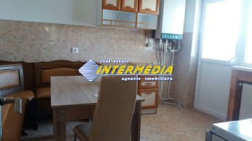 apartament-3-camere-decomandat-de-inchiriat-cetate-1
