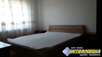 apartament-3-camere-decomandat-de-inchiriat-cetate-2