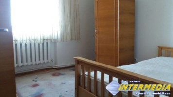 apartament-3-camere-decomandat-de-inchiriat-cetate-10