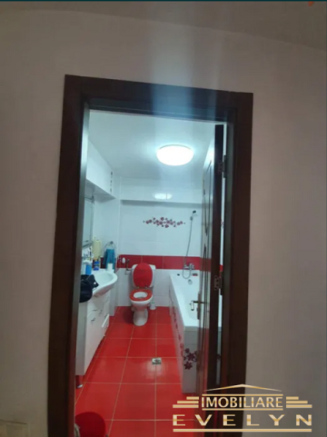 apartament-4-camere-zona-piata-mare-pret-99000-euro-negociabil-7