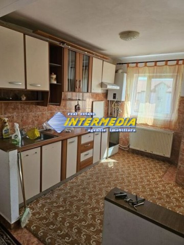 apartament-3-camere-de-inchiriat-in-ampoi-1-alba-iulia-3