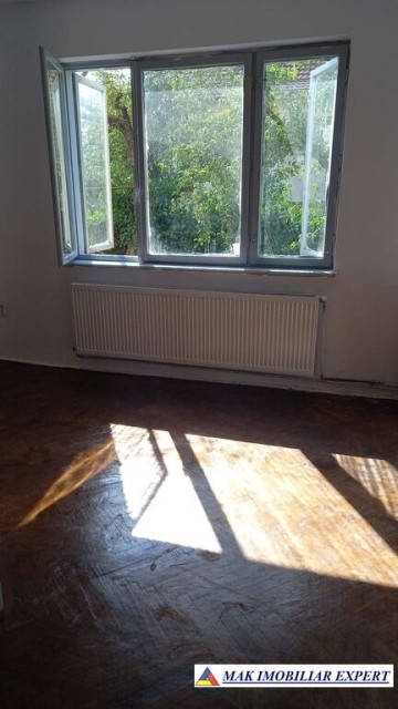 apartament-de-vanzare-3-camere-in-vila-dulpex-teren-170-mp-flamanda-campulung-muscel-arges-2