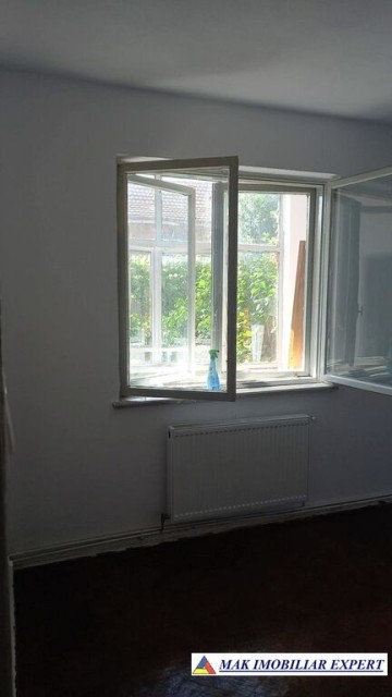 apartament-de-vanzare-3-camere-in-vila-dulpex-teren-170-mp-flamanda-campulung-muscel-arges-6