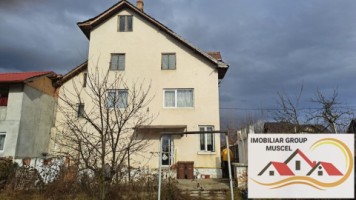 vila-pem-6-camere2-baibucatarie-garaj-si-teren-in-campulung-muscel-zona-grui-pret-135000-euro-negociabil-2