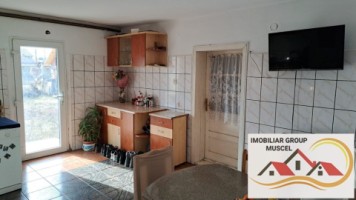vila-pem-6-camere2-baibucatarie-garaj-si-teren-in-campulung-muscel-zona-grui-pret-135000-euro-negociabil-7
