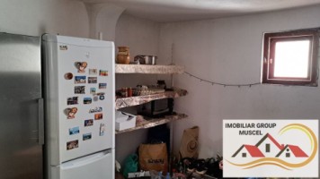 vila-pem-6-camere2-baibucatarie-garaj-si-teren-in-campulung-muscel-zona-grui-pret-135000-euro-negociabil-8