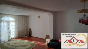 vila-pem-6-camere2-baibucatarie-garaj-si-teren-in-campulung-muscel-zona-grui-pret-135000-euro-negociabil-12