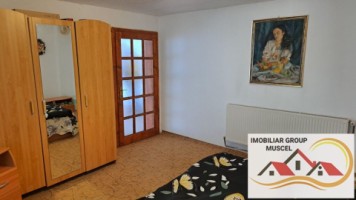 vila-pem-6-camere2-baibucatarie-garaj-si-teren-in-campulung-muscel-zona-grui-pret-135000-euro-negociabil-18
