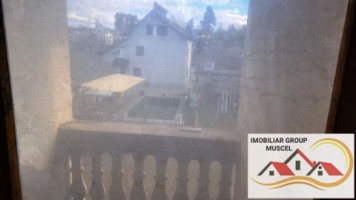 vila-pem-6-camere2-baibucatarie-garaj-si-teren-in-campulung-muscel-zona-grui-pret-135000-euro-negociabil-27