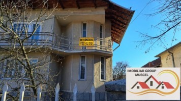 vila-spe-in-campulung-muscel-centru-5-camere-de-vanzare-pret-200000-euro-negociabil