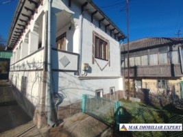 vand-casa-si-anexa-demolabila-cu-teren-de-916-mp-in-centru-campulung-muscel-arges
