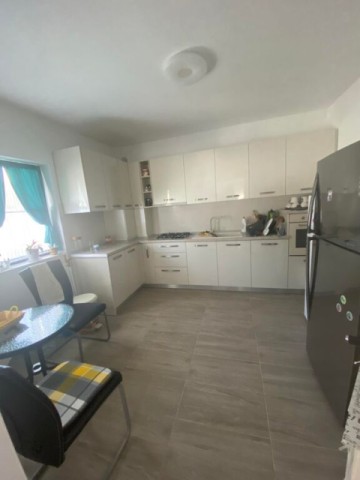 casa-p1teren-500-mpsituata-in-curtesti-pret-900-euro-1