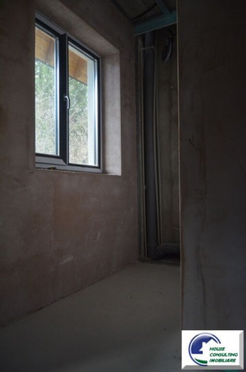 apartament-deosebit-cu-trei-camere-cu-terasa-situat-in-busteni-6