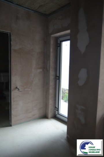 apartament-deosebit-cu-trei-camere-cu-terasa-situat-in-busteni-4