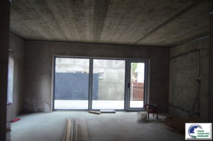 apartament-deosebit-cu-trei-camere-cu-terasa-situat-in-busteni-5