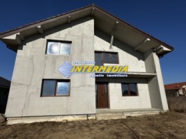 casa-noua-de-vanzare-in-alba-iulia-parter-si-etaj-cu-6-camere-la-gri-sau-finisata-complet-6