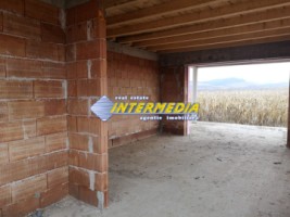 casa-pe-un-nivel-finisata-cu-4-camere-terasa-20-mp-teren-500-mp-si-toate-utilitatiile-la-cheie-10