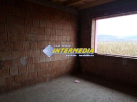 casa-pe-un-nivel-finisata-cu-4-camere-terasa-20-mp-teren-500-mp-si-toate-utilitatiile-la-cheie-15