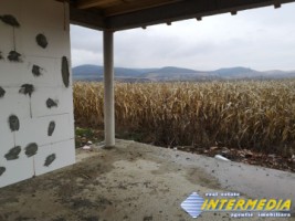 casa-pe-un-nivel-finisata-cu-4-camere-terasa-20-mp-teren-500-mp-si-toate-utilitatiile-la-cheie-18