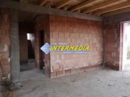 casa-pe-un-nivel-finisata-cu-4-camere-terasa-20-mp-teren-500-mp-si-toate-utilitatiile-la-cheie-21