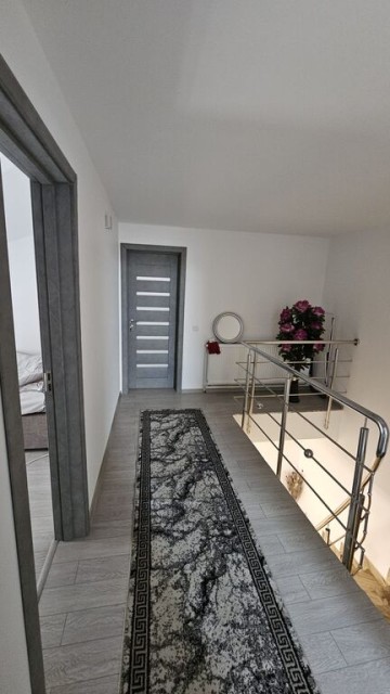 republicii-zbrezeanu-casa-pm-5cam-2bai-ter-210mp-170000-euro-10