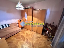 apartament-cu-2-camere-cetate-bulevard-de-vanzare-11