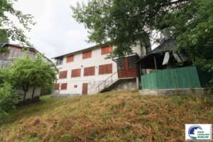 vila-de-vacanta-cu-sase-camere-12